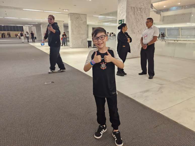 Mini Craque Neto &eacute; figura frequente na Neo Qu&iacute;mica Arena