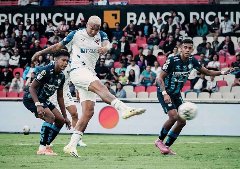 Avante marcou seu segundo tento com a camisa da representa&ccedil;&atilde;o equatoriana &ndash;