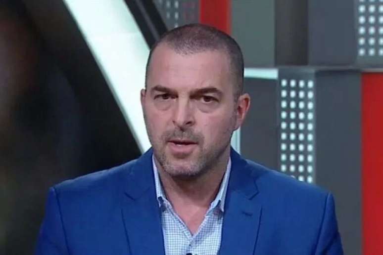 Z&eacute; Elias criticou Gabigol durante a partida contra Recoleta &ndash;