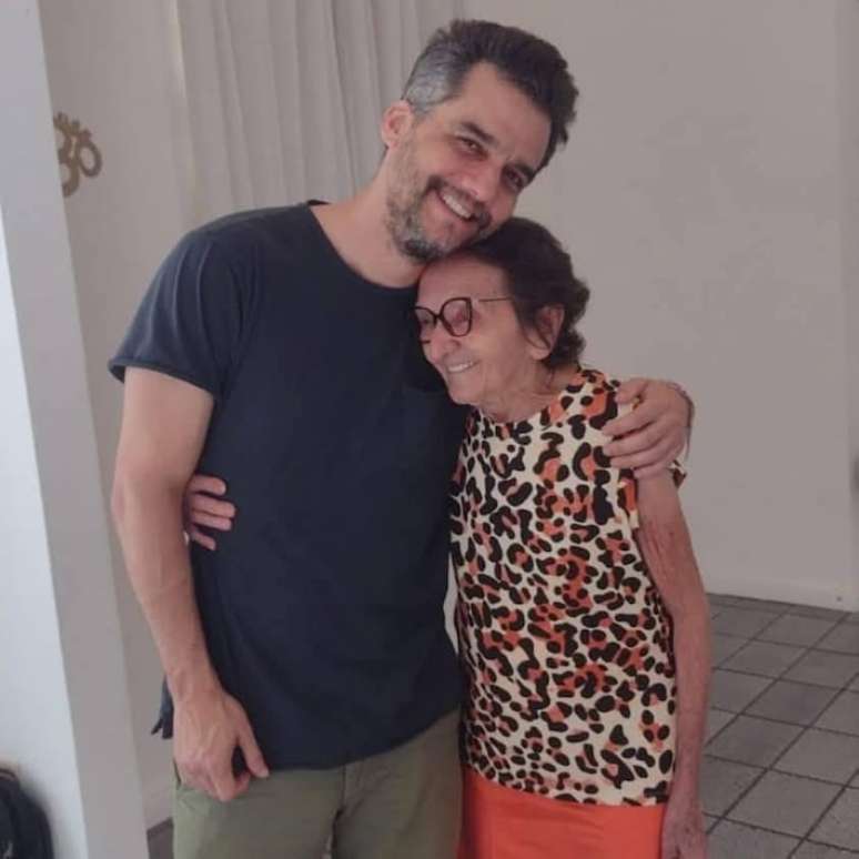 T&acirc;nia Maria com Wagner Moura