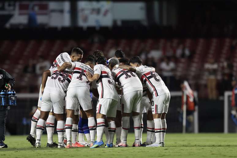 O elenco do S&atilde;o Paulo viajar&aacute; amanh&atilde; para a partida da Sul-Americana 