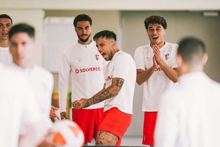 Atividade de prepara&ccedil;&atilde;o do Braga antes de enfrentar o Freiburg &ndash;