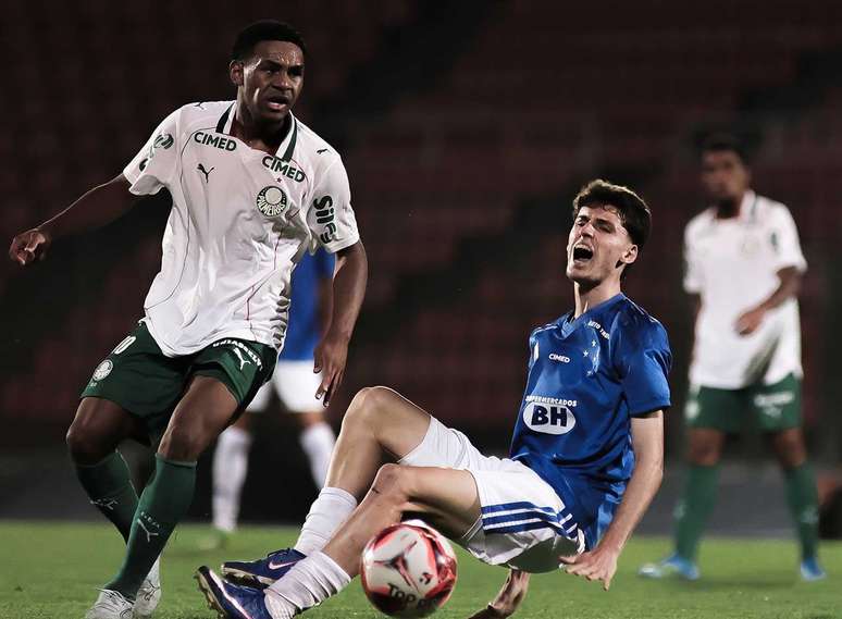 Mesmo atuando em MG, Palmeiras venceu o Cruzeiro por 1 a 0 &ndash;