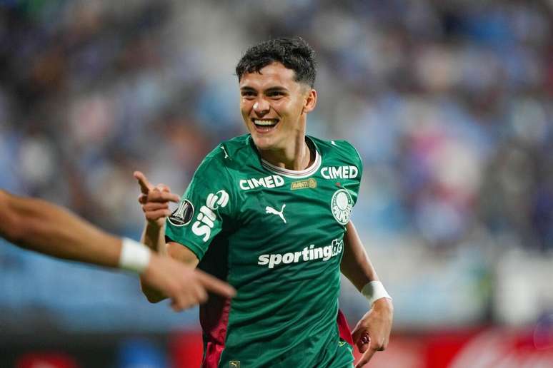 Sosa marcou o segundo gol do Palmeiras contra o Sporting Cristal &ndash;