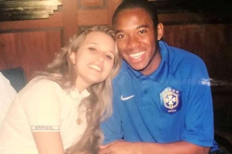 Vivian e Robinho, seu marido