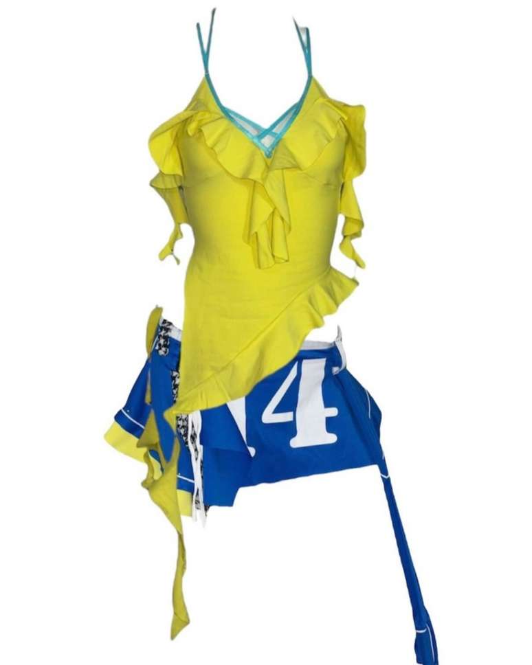 Look da Ssjheni por Shakira para o clipe da Copa do Mundo 
