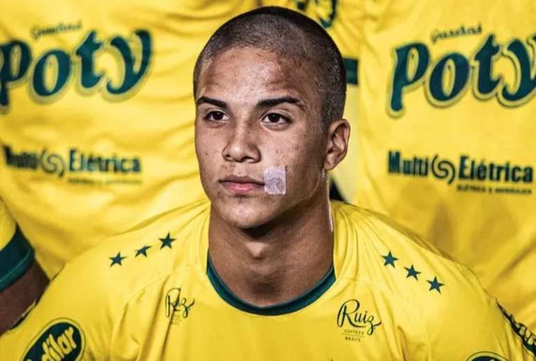 Cristian Ara&uacute;jo&nbsp; se aproxima de ser o novo refor&ccedil;o da base do Flamengo &ndash;