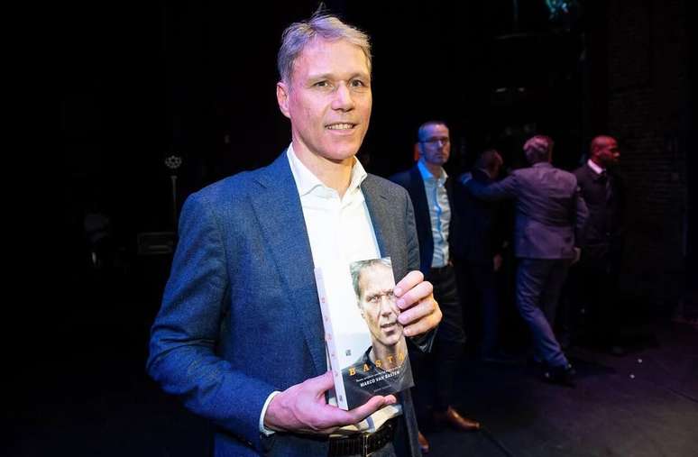Van Basten n&atilde;o est&aacute; confiante com campanha da Holanda na Copa &ndash;