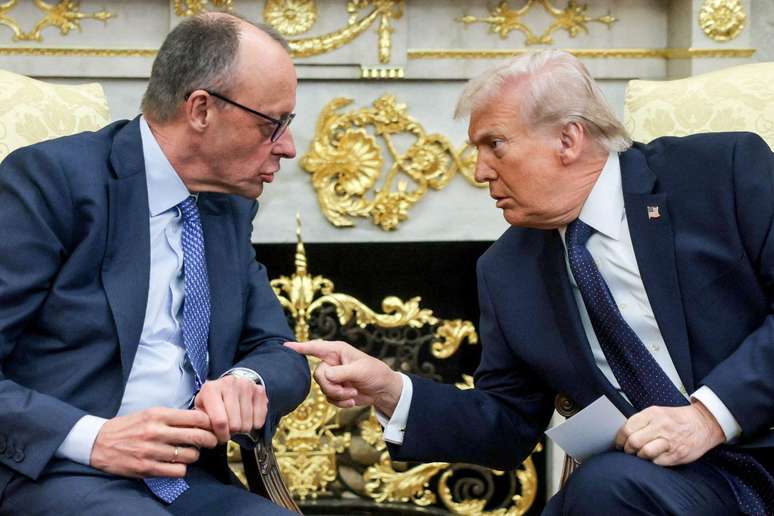Trump fez refer&ecirc;ncia ao Dia D em encontro com o chanceler da Alemanha