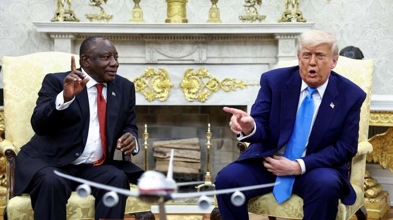 Cyril Ramaphosa manteve-se calmo em reuni&atilde;o tensa com Donald Trump