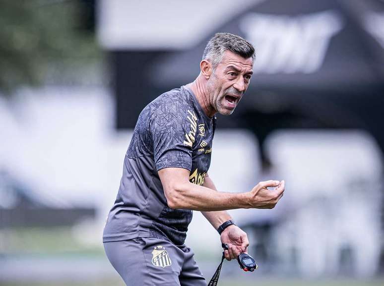 Caixinha treinou o Santos em apenas 16 partidas &ndash;