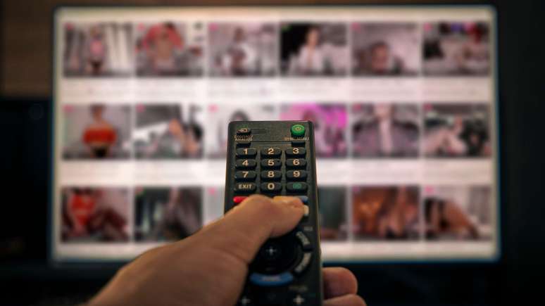 A maioria das hist&oacute;rias ouvidas pela BBC envolvia impulsos sexuais compulsivos que, por vezes, levavam os homens a desenvolver v&iacute;cios em pornografia