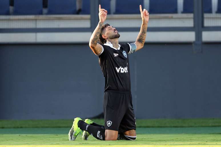 Barboza j&aacute; fala em tom de despedida &ndash;