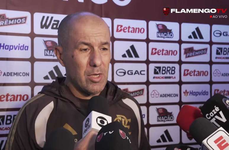 Leonardo Jardim fala se houve mudan&ccedil;a na programa&ccedil;&atilde;o do Flamengo ap&oacute;s incidente &ndash;