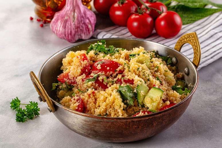 Cuscuz marroquino com legumes 