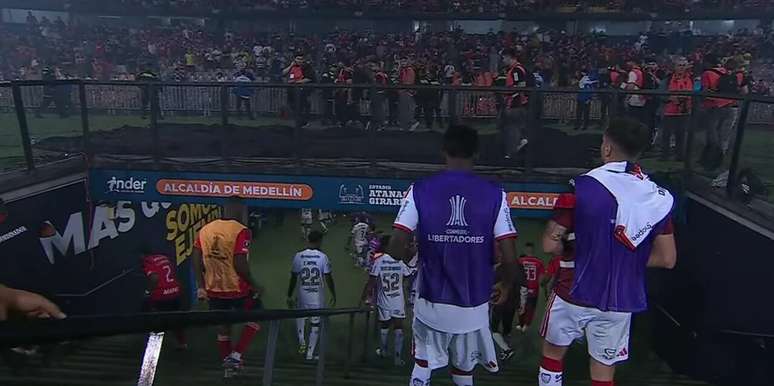 Independiente Medell&iacute;n x Flamengo paralisado pela arbitragem &ndash;