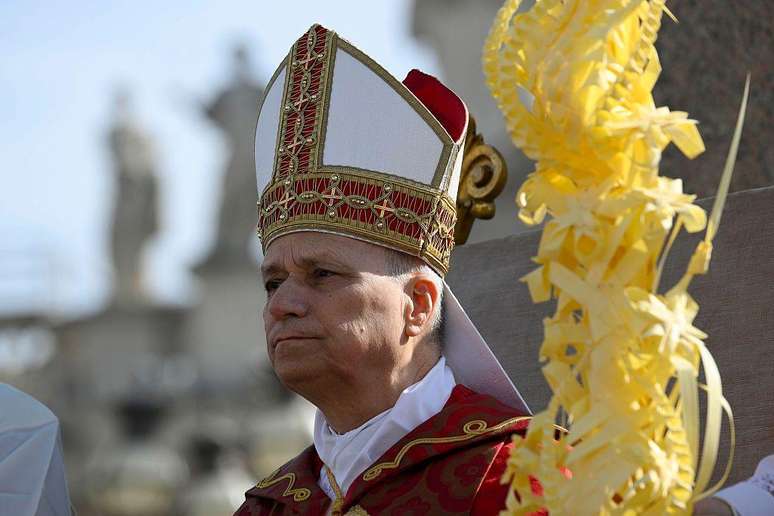 Para professor, escolha de vestimentas do papa pode angariar simpatia de cat&oacute;licos conservadores