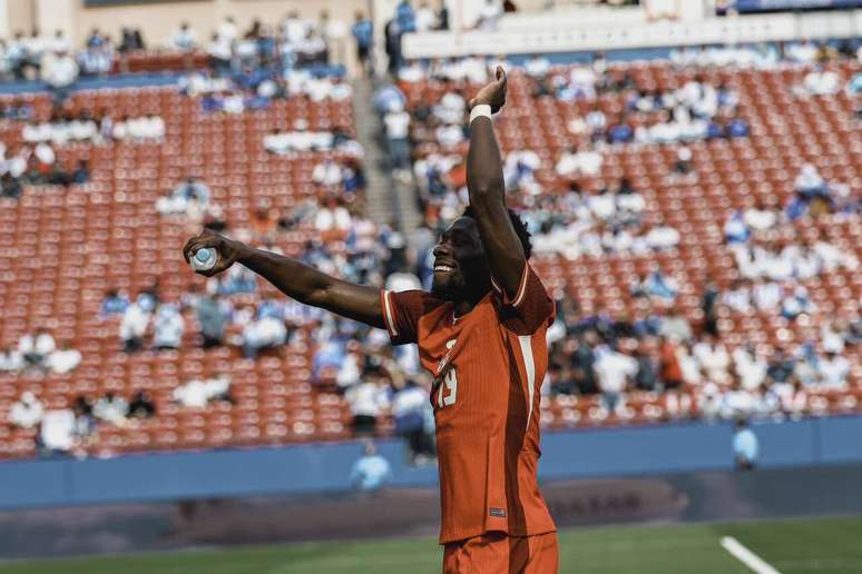 Lateral &eacute; o principal jogador da sele&ccedil;&atilde;o canadense &ndash;