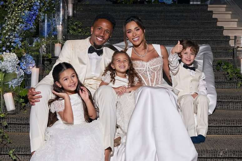 &Eacute;der Milit&atilde;o, Tain&aacute; e os filhos do casal
