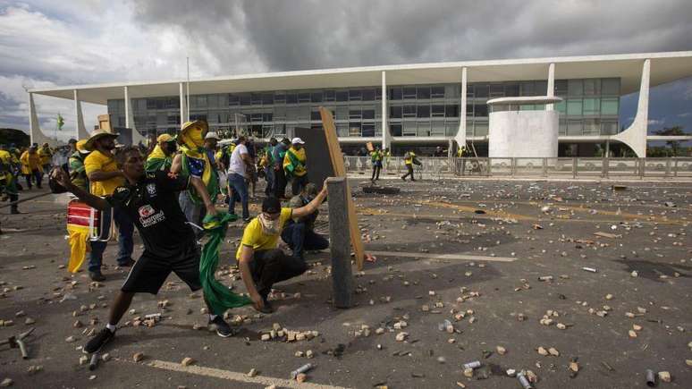 Lei entrou em vigor depois que Congresso derrubou veto de Lula &agrave; redu&ccedil;&atilde;o das penas dos condenados pelo 8 de Janeiro
