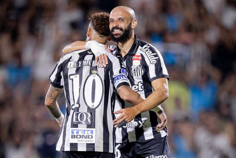 Santos &eacute; o primeiro time fora da zona de rebaixamento &ndash;