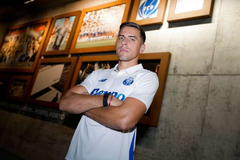 Jan Bednarek passou por momentos de terror em Portugal &ndash;
