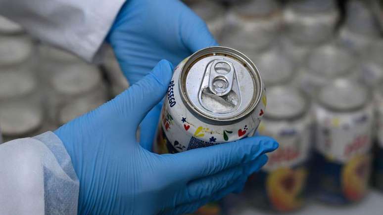 Especialistas afirmam que os grupos criminosos v&ecirc;m cada vez mais experimentando novos m&eacute;todos e camuflando a coca&iacute;na em carregamentos legais