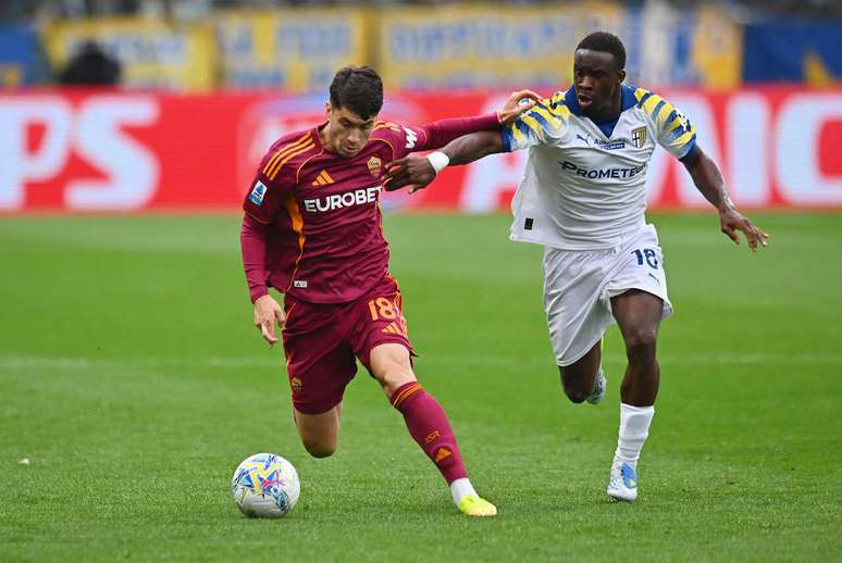 Matias Soule, da Roma, busca superar a marca&ccedil;&atilde;o de Mandela Keita, do Parma &ndash;