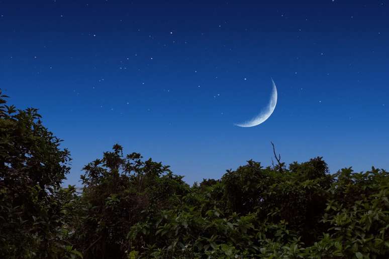 A Lua Minguante oferece condi&ccedil;&otilde;es mais favor&aacute;veis para observar forma&ccedil;&otilde;es geol&oacute;gicas lunares com riqueza de detalhes 