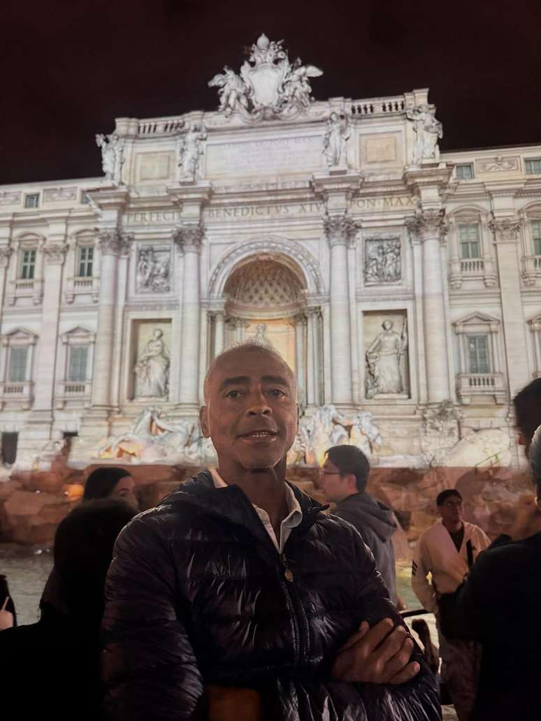 Rom&aacute;rio na It&aacute;lia.