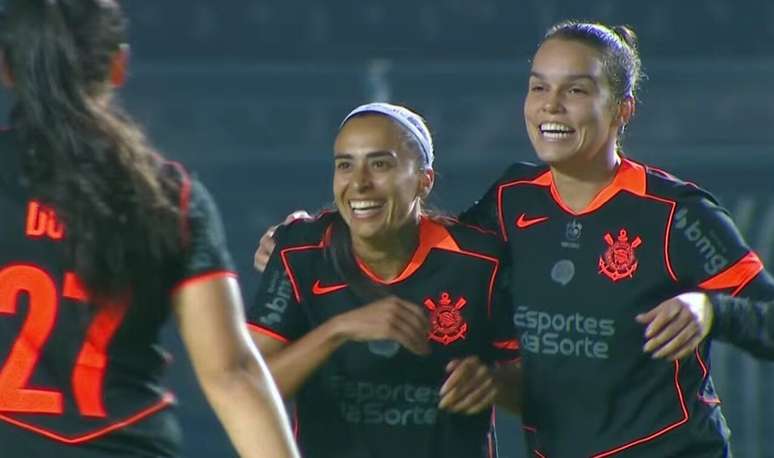 Corinthians vence o S&atilde;o Paulo e crava a s&eacute;tima vit&oacute;ria seguida no Brasileir&atilde;o.&nbsp;