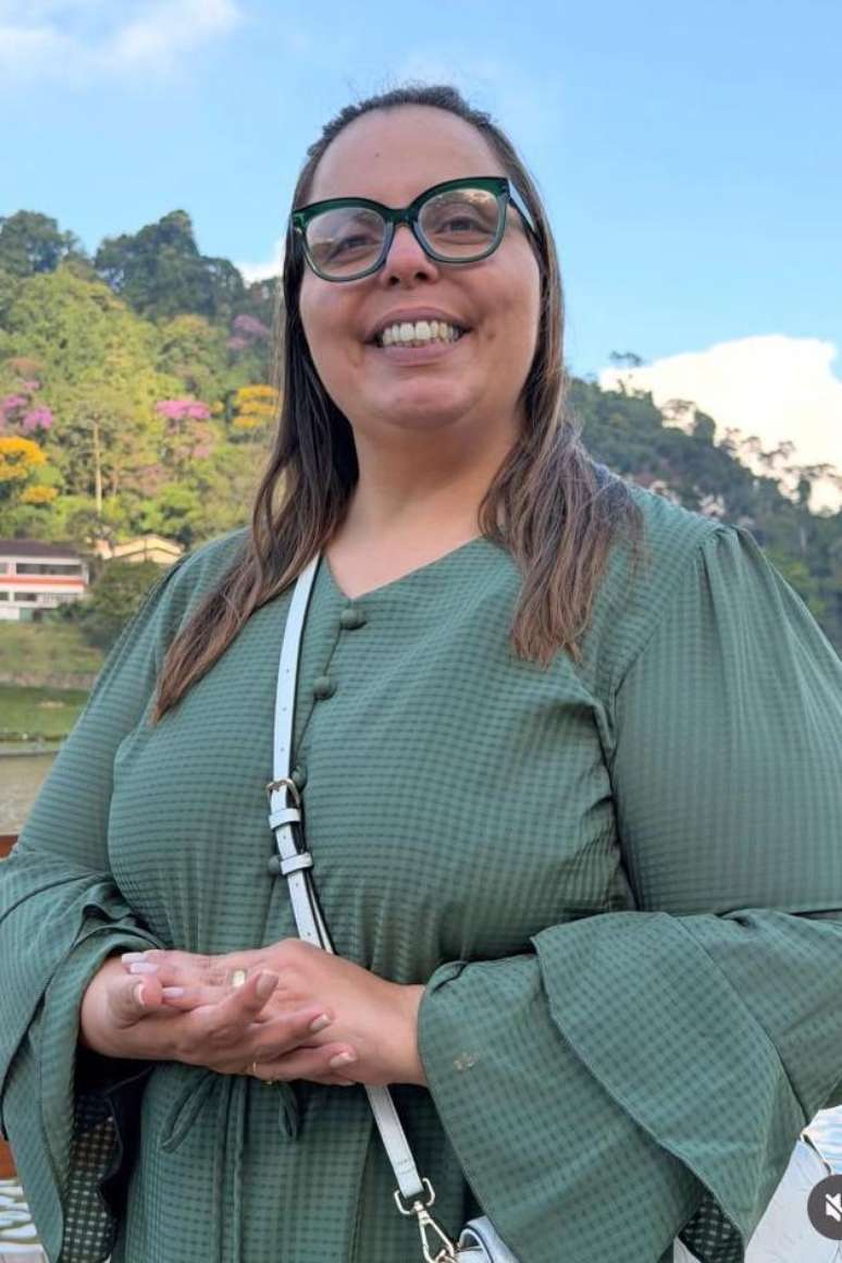 Pastora considera "saud&aacute;vel" ter evang&eacute;licos na pol&iacute;tica