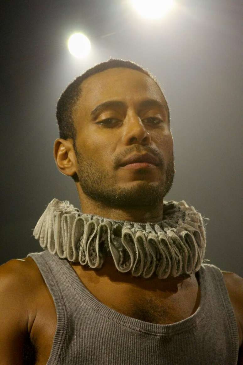 'Hamlet, Sonhos que Vir&atilde;o' reestreia com &Iacute;caro Silva como protagonista.