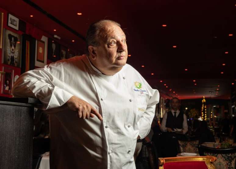 O chef Erick Jacquin em seu restaurante Les Presidents.