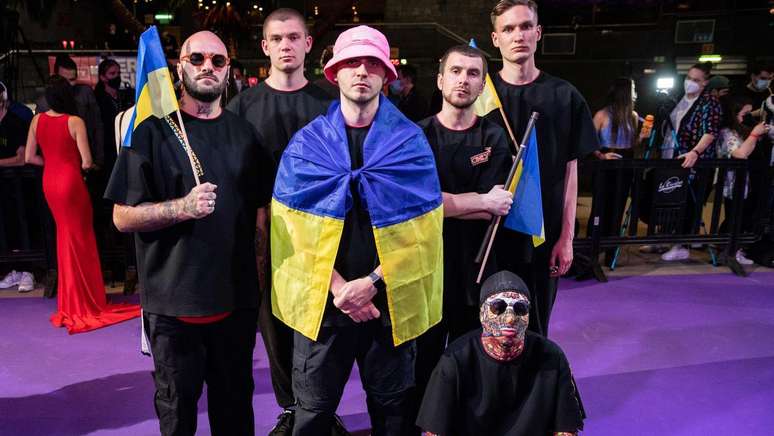 O grupo ucraniano Kalush Orchestra, permiss&atilde;o para O grupo ucraniano Kalush Orchestra recebeu autoriza&ccedil;&atilde;o para deixar o pa&iacute;s, apesar da lei marcial, para participar do Eurovision em 2022