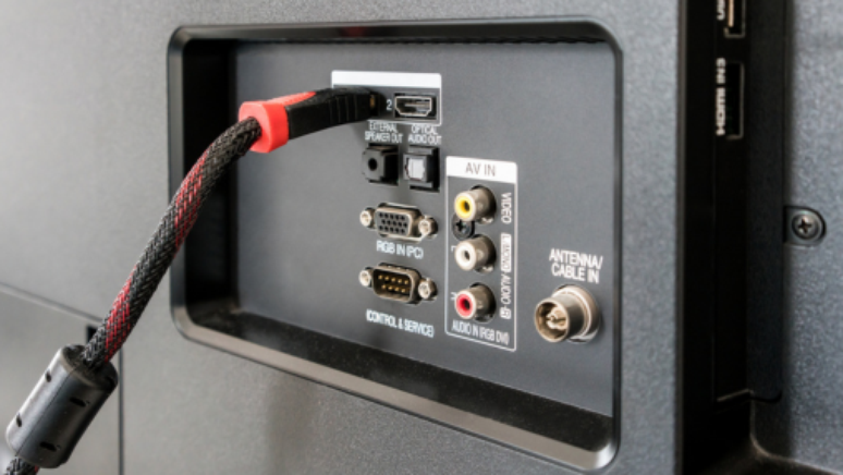 HDMI మీ టెలివిజన్‌ని స్మార్ట్ టీవీగా మార్చగలదు