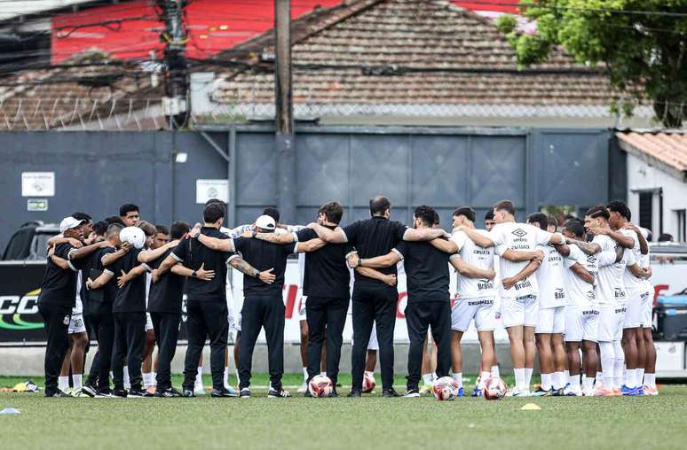 Santos ainda segue com pend&ecirc;ncias com seus jogadores &ndash;