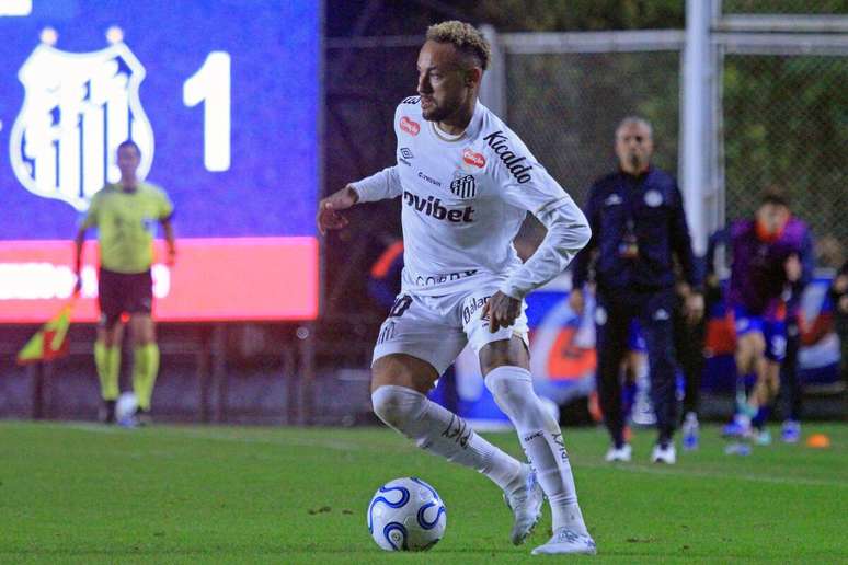 Neymar (Santos) durante jogo contra o San Lorenzo, no dia 28.04.2026. 
