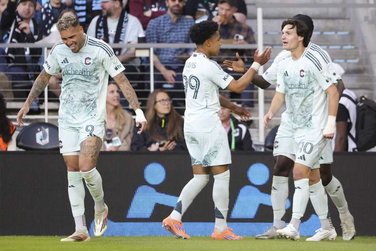Navarro comemorando o gol da vit&oacute;ria sobre o Minnesota United &ndash; 
