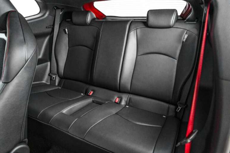 O novo GR Yaris chega por R$ 354.990