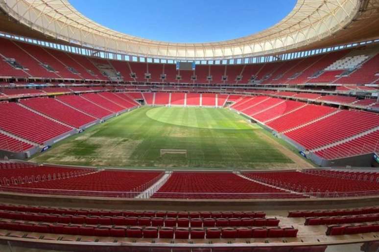 Fifa cobra que Arena BSB resolva os problemas do Man&eacute; Garrincha &ndash;