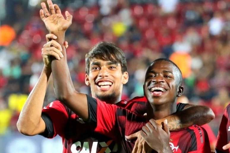 Paquet&aacute; e Vini Jr t&ecirc;m 86 jogos atuando juntos, sendo 49 pelo Flamengo &ndash;