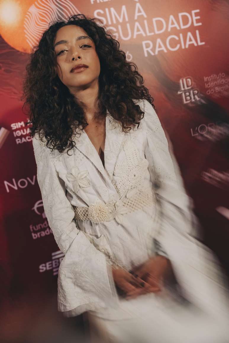 Alice Carvalho 