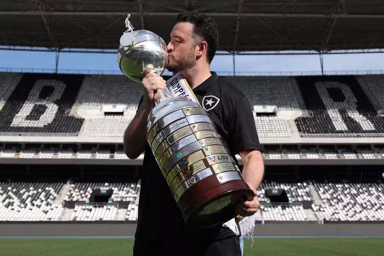 Raphael Rezende teve passagem pelo Botafogo &ndash;