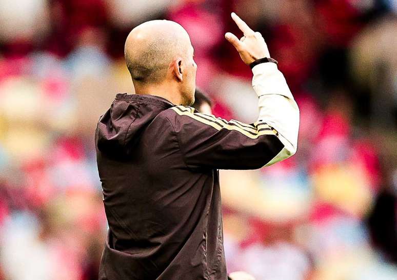 Leonardo Jardim refuta &ldquo;posse est&eacute;ril&rdquo; do Flamengo e lamenta chances perdidas &ndash;