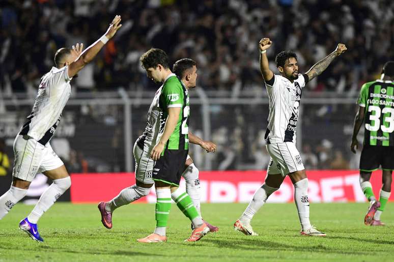 Am&eacute;rica-MG sofreu uma goleada para o N&aacute;utico na &uacute;ltima rodada, al&eacute;m de amargar a lanterna e a pior defesa da S&eacute;rie B &ndash;