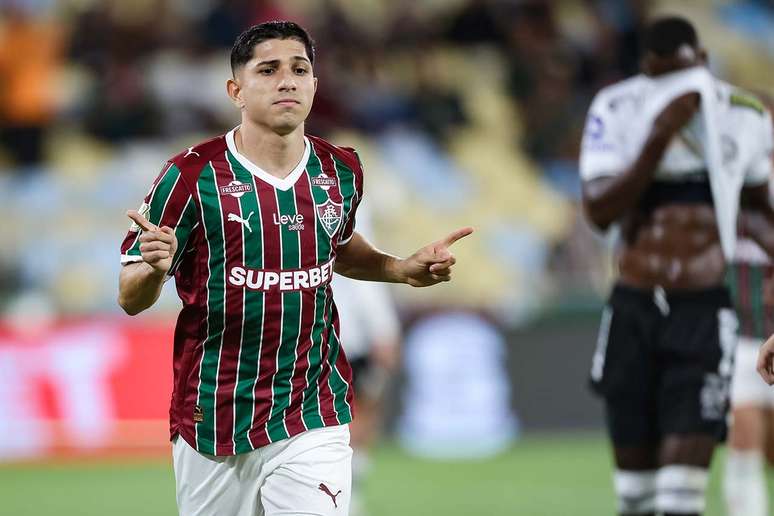 Savarino &eacute; esperan&ccedil;a de gols do Fluminense &ndash;