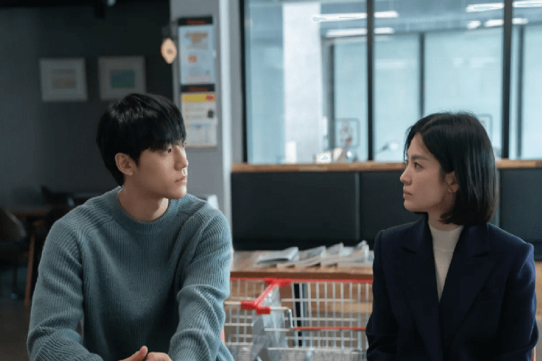 No dorama &ldquo;A li&ccedil;&atilde;o&rdquo;, Moon Dong-eun trama uma vingan&ccedil;a contra seus agressores da &eacute;poca da escola 