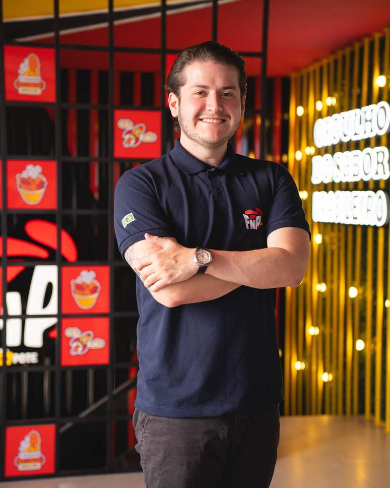 Carlos Jr. come&ccedil;ou a atuar mais diretamente no neg&oacute;cio aos 15 anos
