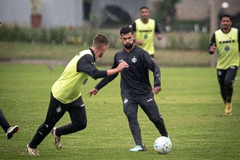 Coxa quer espantar a m&aacute; fase &ndash;